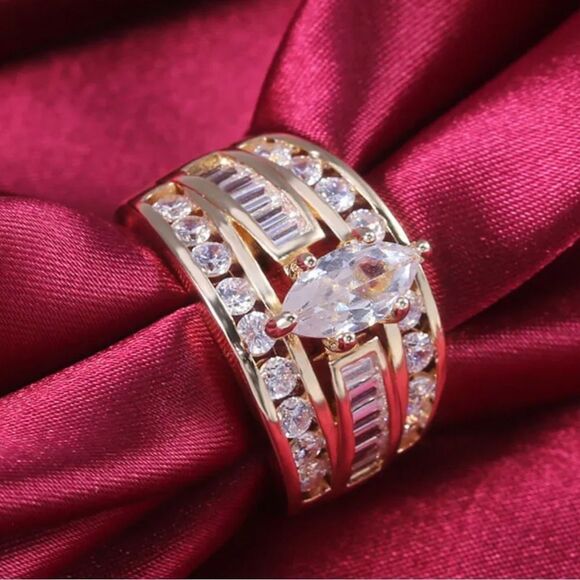  STERLING SILVER RING - Picture 2 of 3